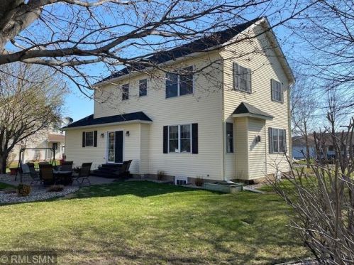 731 Capwood Ave, Litchfield, MN 55355-2534