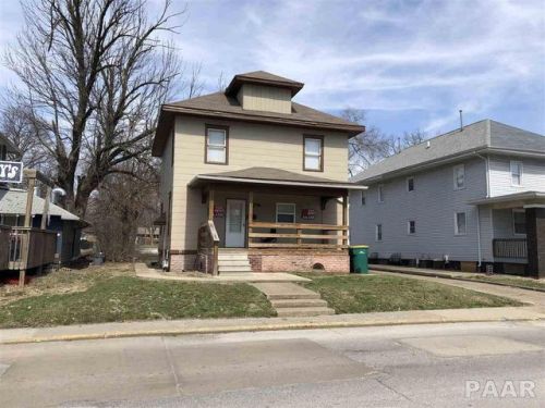 314 Adams St, Macomb, IL 61455-1452