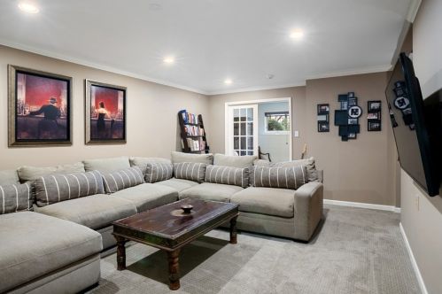 253 Goethe St, Chicago IL 60610-1803 exterior