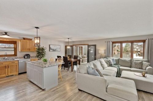 14329 Ebony Ln, Saint Paul MN 55124-6444 exterior