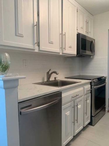 160 Academy St, Poughkeepsie NY  12601-4515 exterior