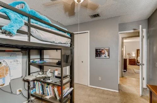 7717 Croftwood Dr, Austin TX 78749-3208 exterior