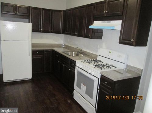 2248 18 St, Philadelphia PA 19140-1014 exterior