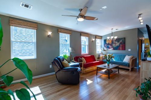 1652 Avers Ave, Chicago IL 60625-6014 exterior