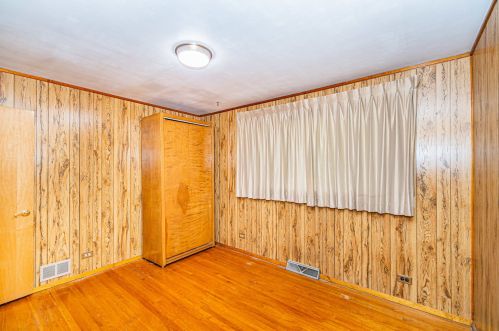 2840 10 Ave, Broadview IL 60153-1926 exterior