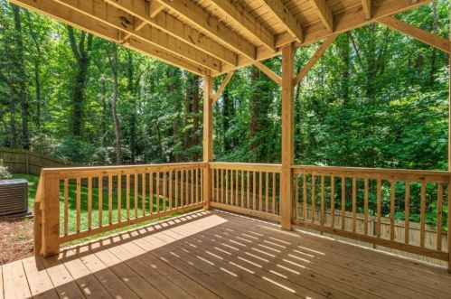 120 Finchley Ct, Atlanta GA  30328-2034 exterior