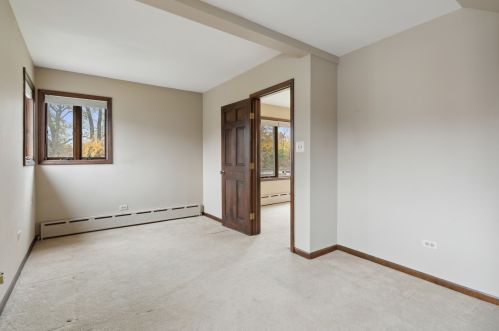 9022 Rockwell Ave, Chicago IL 60805-1314 exterior