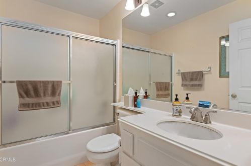 2412 Larkhaven Ln, Oxnard CA 93036-6248 exterior