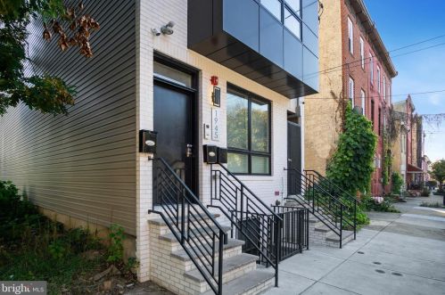 1945 Marshall St, Philadelphia PA 19122-1405 exterior