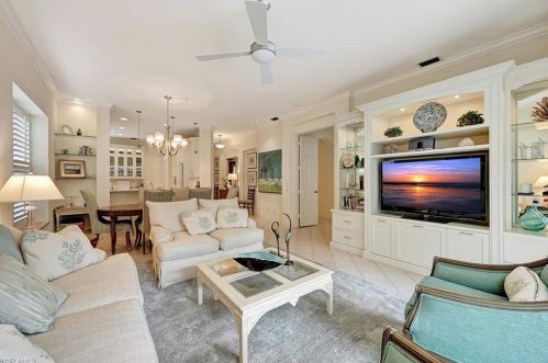 1826 Leamington Ln, Naples FL 34109-1452 exterior