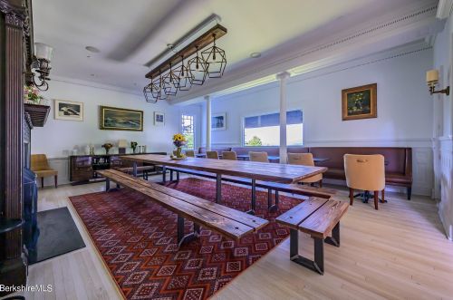 2 Kemble St, Lenox MA 01240-2816 exterior