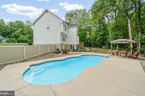 3150 Queensberry Dr, Huntingtown MD 20639-2306 exterior