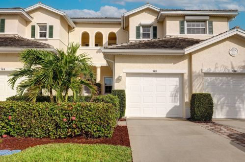 702 Southstar Dr, Fort Pierce, FL 34949-9125