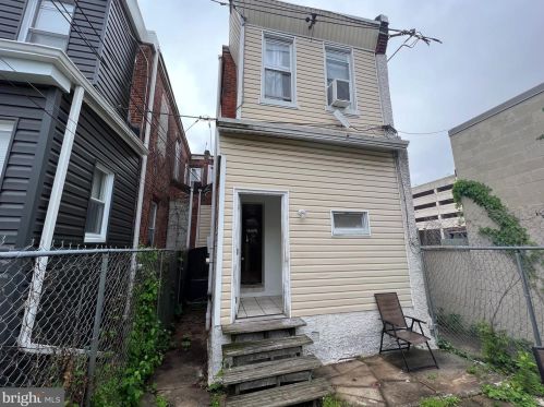 3247 Carlisle St, Philadelphia PA 19132-4018 exterior