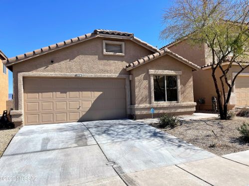8373 Egyptian Dr, Tucson, AZ 85747-5996