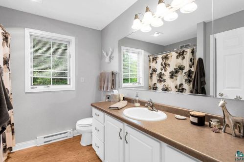 4199 Nelson Rd, Duluth MN 55803-2739 exterior