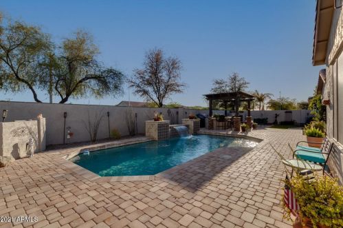 681 Wildhorse Dr, Chandler AZ 85286-6139 exterior