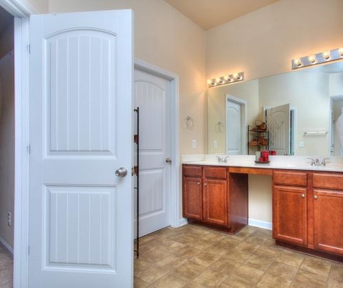 2241 Capella Cir, Atlanta GA  30331-3864 exterior