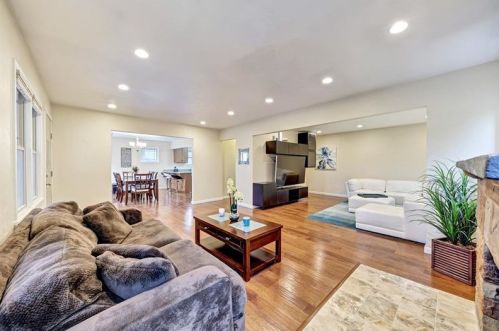 301 Bon Air Ave, Pittsburgh PA 15210-3208 exterior