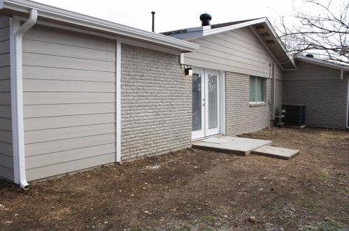 2743 Cartwright St, Irving TX 75062-4271 exterior