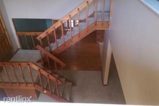 3340 Oakley Ave, Topeka KS  66614-3319 exterior