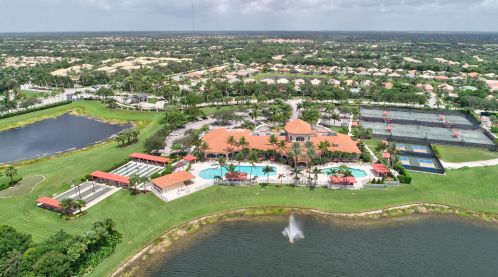 11325 Ohanu Cir, Boynton Beach FL 33437-7033 exterior