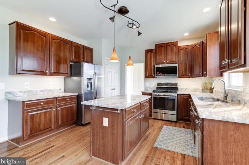 43195 Parkers Rdg Dr, Leesburg VA 20176-5132 exterior