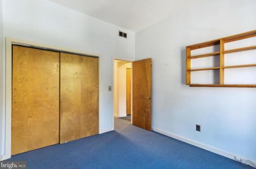 730 Bainbridge St, Philadelphia PA 19146-1807 exterior