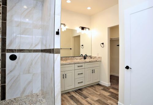 5233 Bellevue St, Tucson AZ 85712-5158 exterior