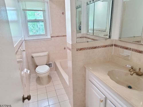 2347 Morse Ave, Scotch Plains NJ  07076-2162 exterior