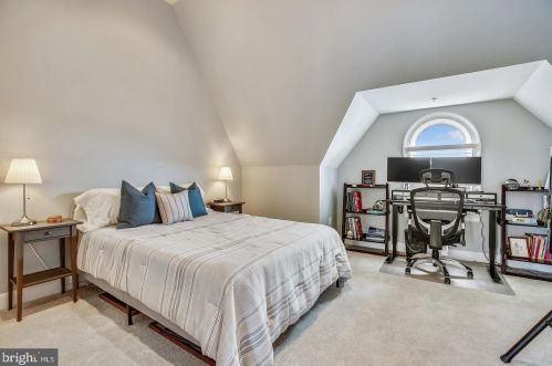 12458 Ansin Circle Dr, Rockville MD  20854-6900 exterior