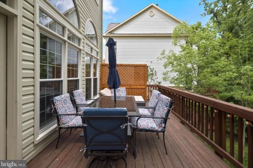 5412 Chieftain Cir, Alexandria VA 22312-2332 exterior