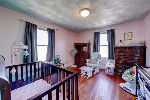 141 Farm St, Woonsocket RI 02895-1107 exterior