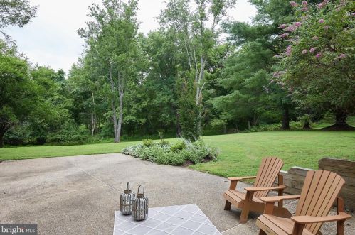 13508 Maidstone Ln, Rockville MD 20854-1030 exterior