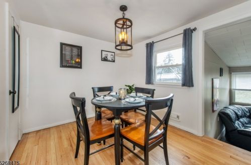 11 Duncan Ln, Rockaway NJ  07866-2807 exterior