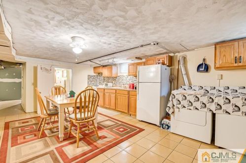 120 11th Ave, New Brunswick NJ 08904-3231 exterior