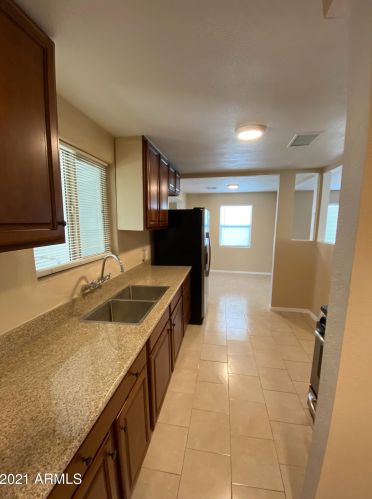 7210 25 Dr, Phoenix AZ 85029-1412 exterior