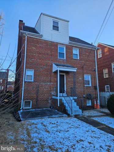 1323 Tewkesbury Pl, Washington DC 20012-2635 exterior