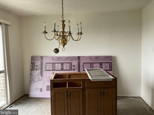 250 Reynolds St, Alexandria VA 22304-4437 exterior