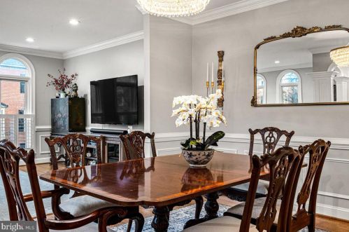 1544 Hampton Hill Cir, Mc Lean VA  22101-6021 exterior