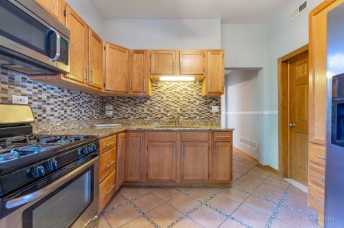 2522 Lexington St, Chicago IL 60624-3646 exterior