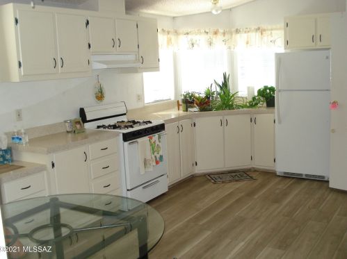 5668 Cir Z St, Tucson AZ 85713-4419 exterior