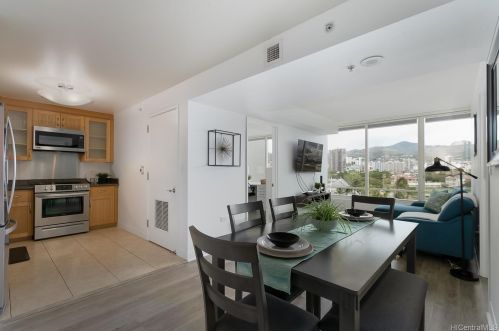 1009 Kapiolani Blvd, Honolulu, HI 96814-2103