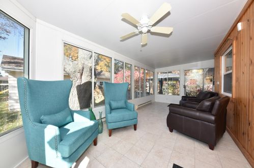 5606 Prt Ave, Milwaukee WI 53223-4121 exterior