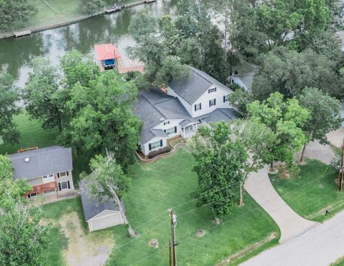 11 Lakeview Dr, Huntsville TX 77320-0247 exterior