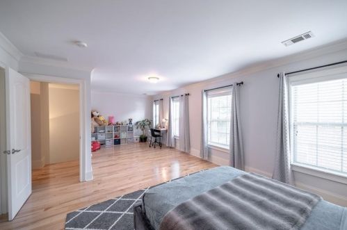 2810 Darby St, Atlanta GA  30319-3655 exterior