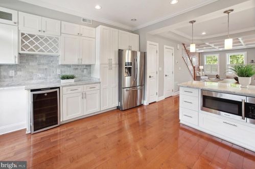 421 11 St, Washington DC 20002-6121 exterior