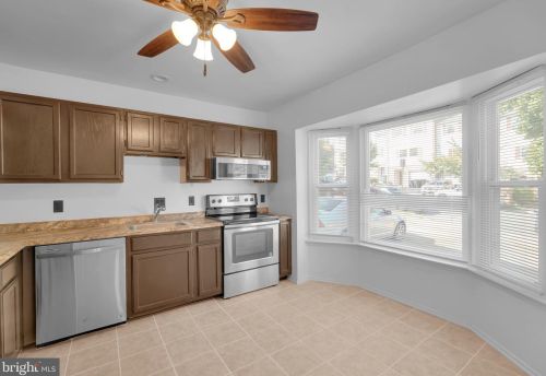 1803 Vly Ter, Washington DC 20032-4628 exterior