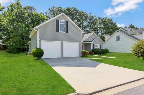 2738 Field Spring Dr, Lithonia GA  30058-3848 exterior