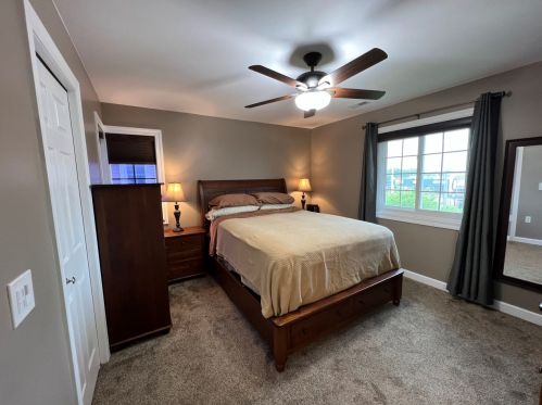 2011 Layton Ave, Milwaukee WI  53221-2702 exterior